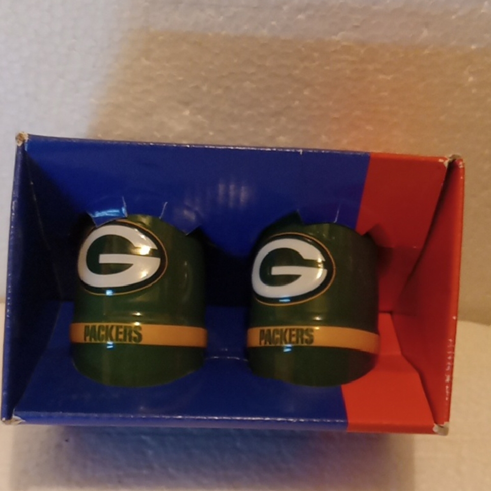 Packers Salt And Pepper Shakers New And Package
